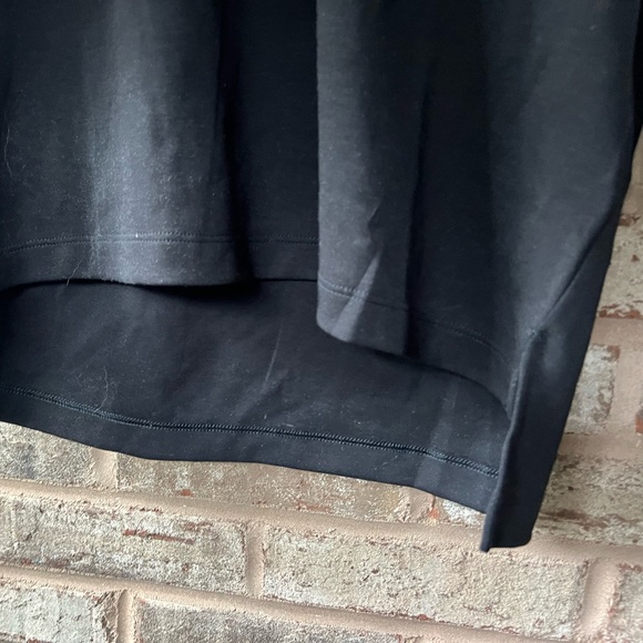 NWT Athleta Harlow Hybrid Tee - Picture 5 of 8